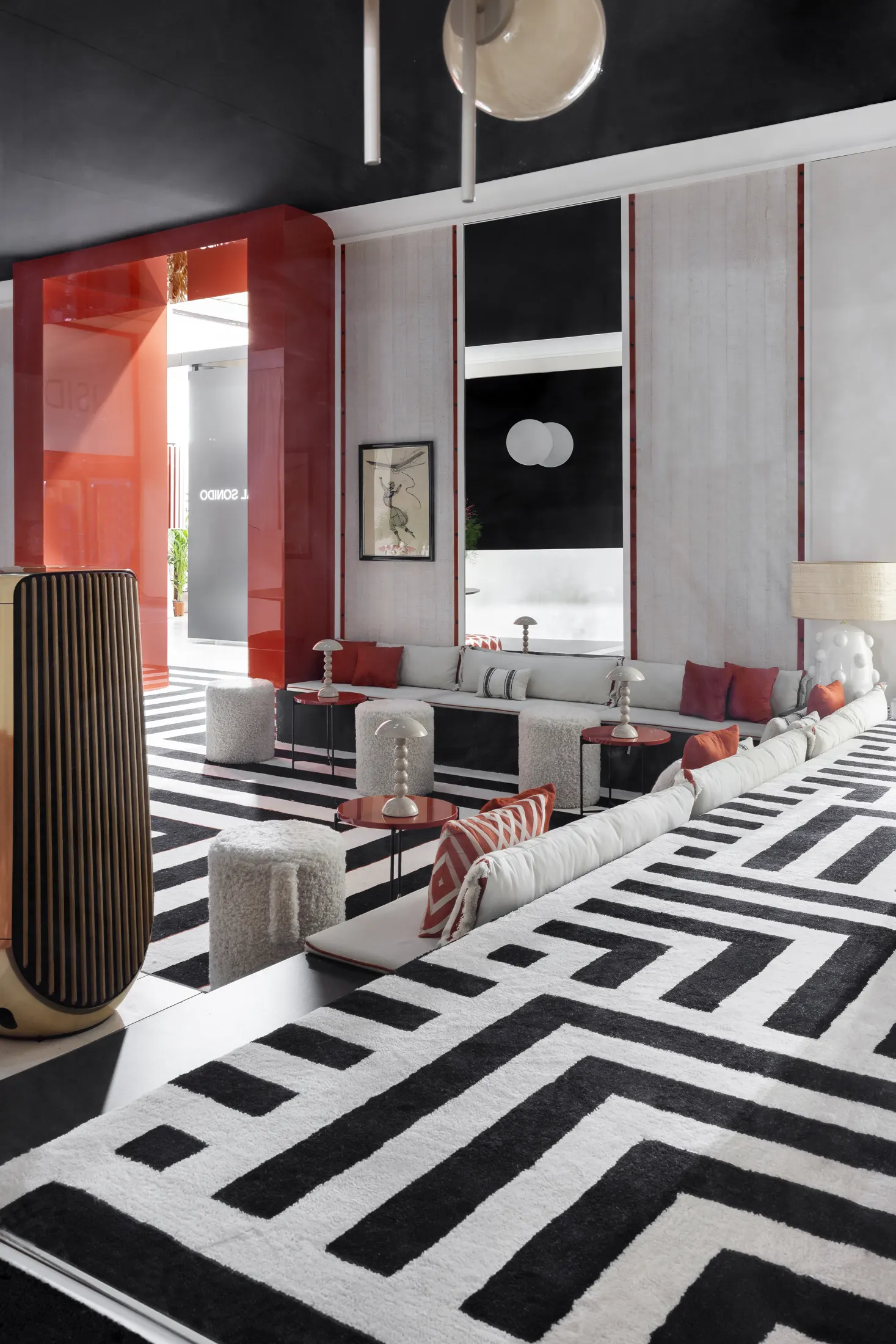 Salón con gran alfombra Filomaestro gráfica